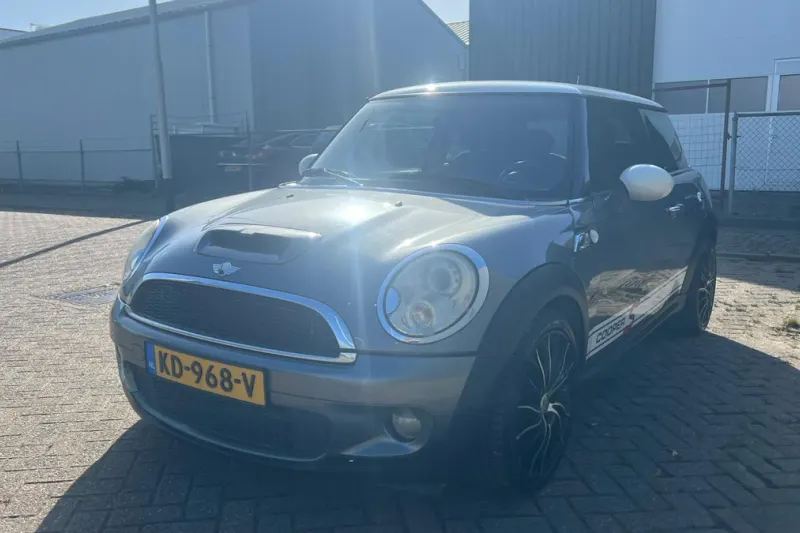 MINI Mini (2009)