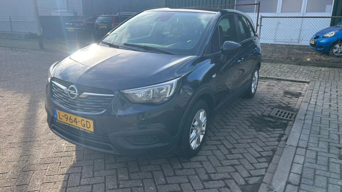 Opel Crossland X (2018) — foto 1