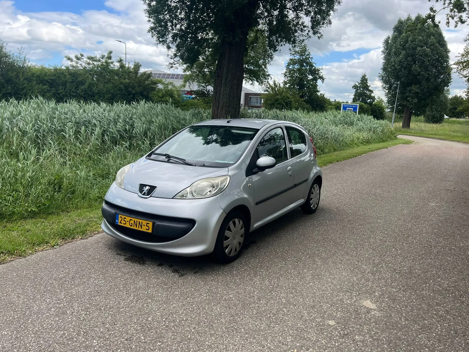 Peugeot 107 (2008) — foto 1