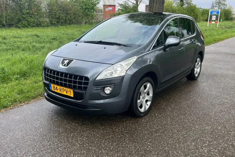 Peugeot 3008 (2011)