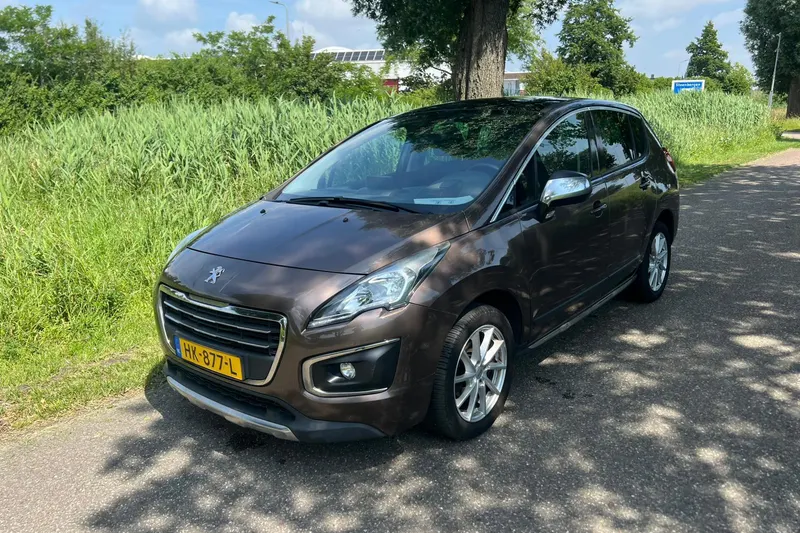 Peugeot 3008 (2015)