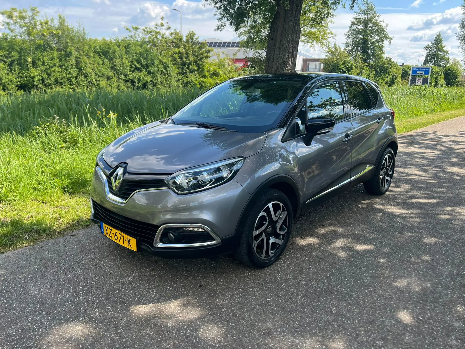 Renault Captur (2017) — foto 1