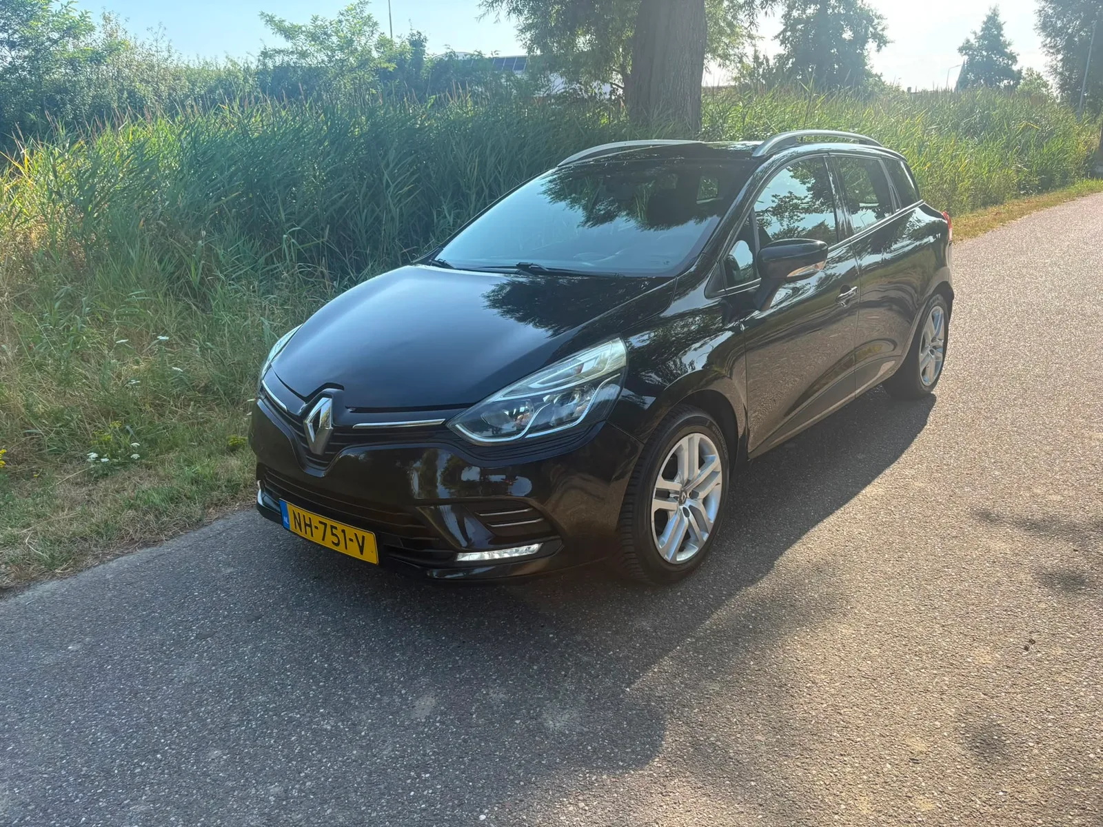 Renault Clio (2017) — foto 1