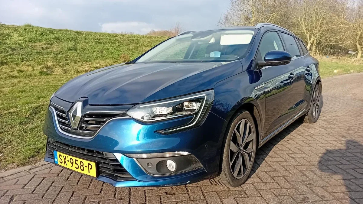Renault Mégane (2018) — foto 1