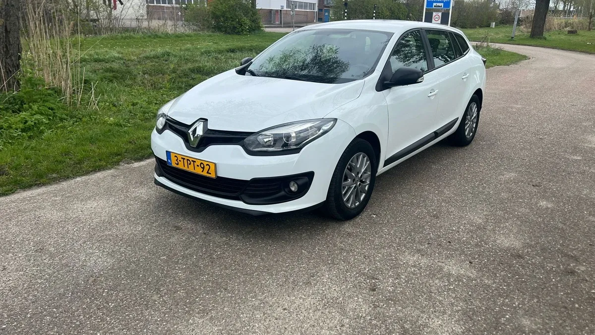 Renault Mégane (2014) — foto 1