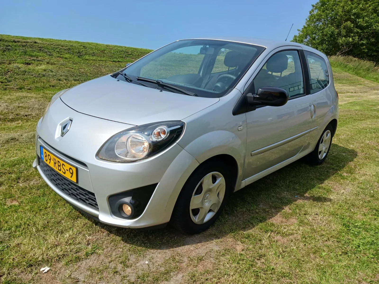 Renault Twingo (2011) — foto 1