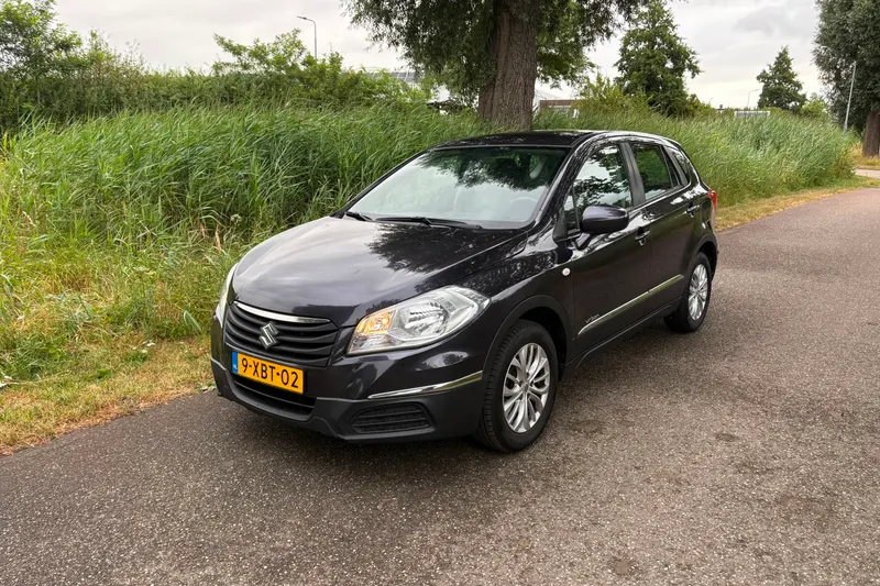 Suzuki SX4 S-Cross (2014)