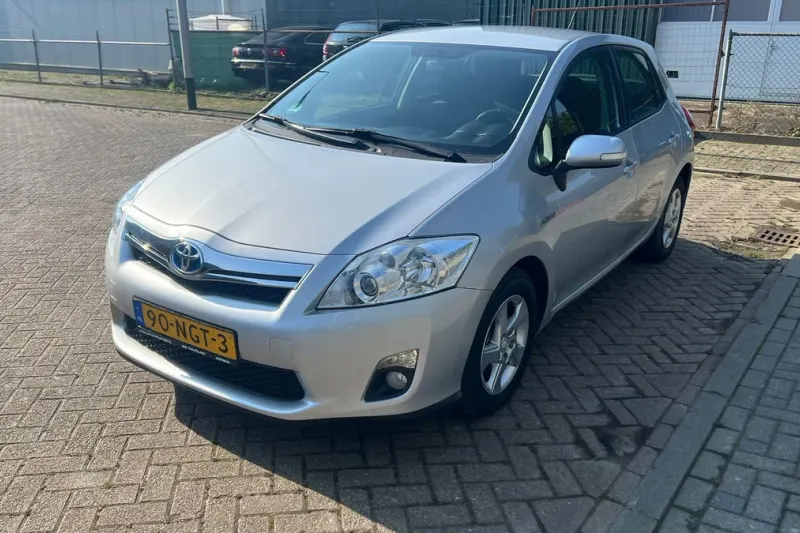 Toyota Auris (2010)