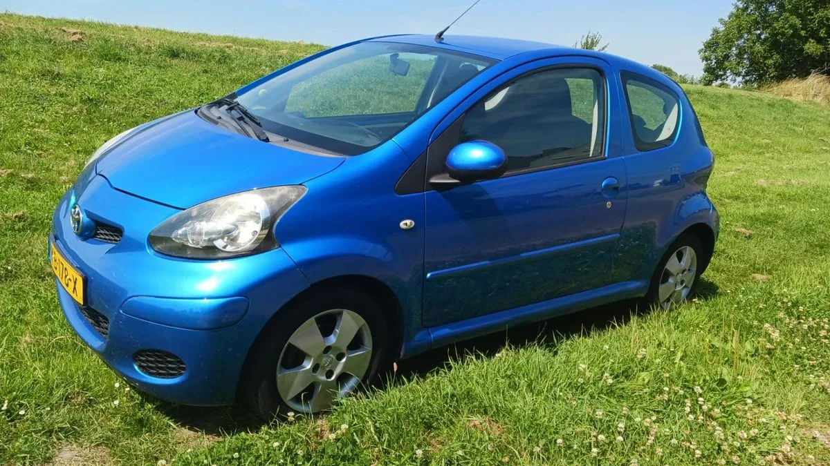 Toyota Aygo (2009) — foto 1