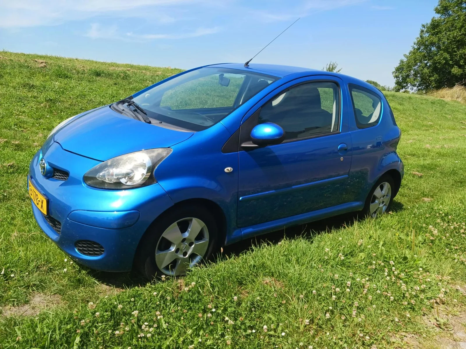 Toyota Aygo (2009) — foto 1