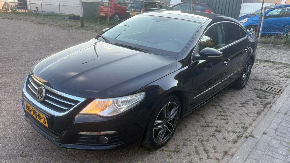 Volkswagen Passat (2008) — foto 1