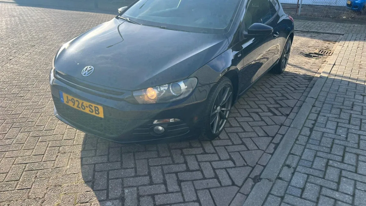 Volkswagen Scirocco (2013) — foto 1