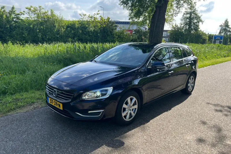 Volvo V60 (2015)