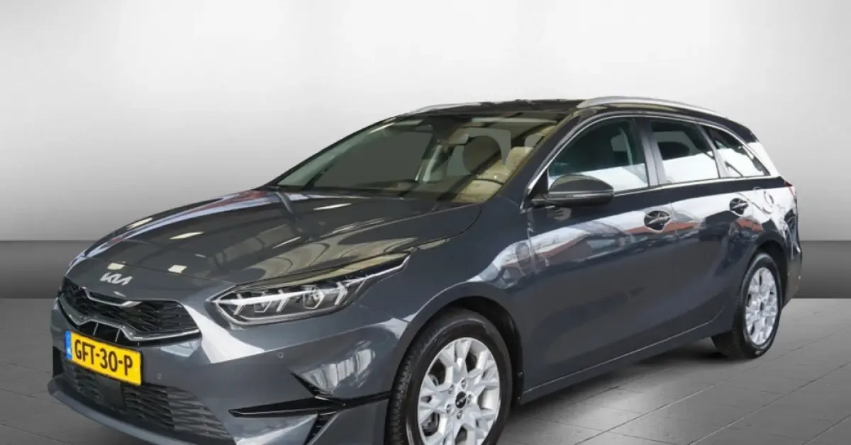Kia Ceed (2024) — foto 1