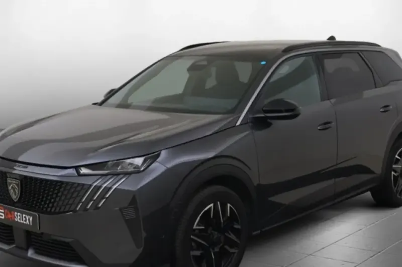 Peugeot 5008 (2025)
