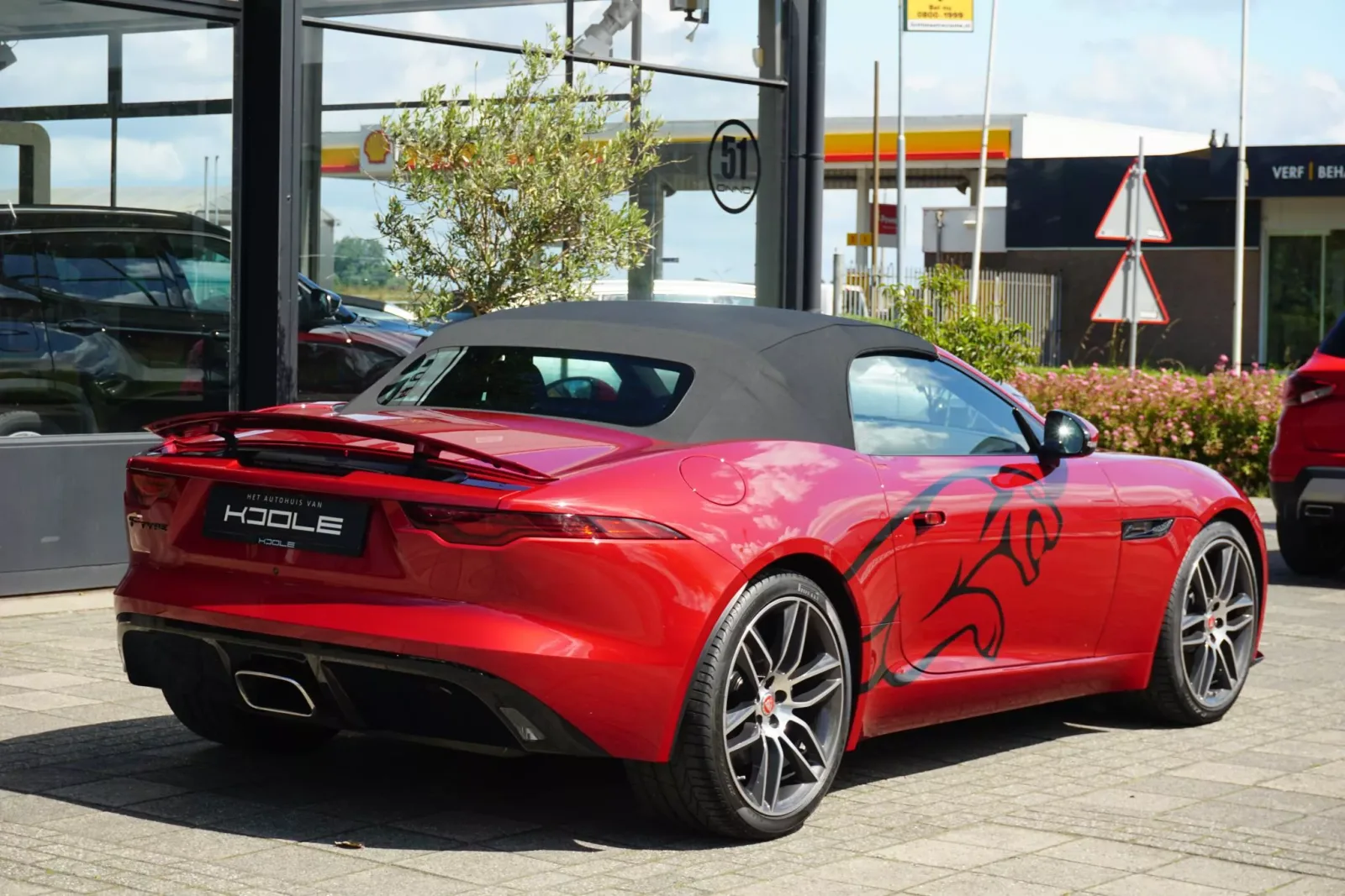 Jaguar F-Type (2022) — foto 1