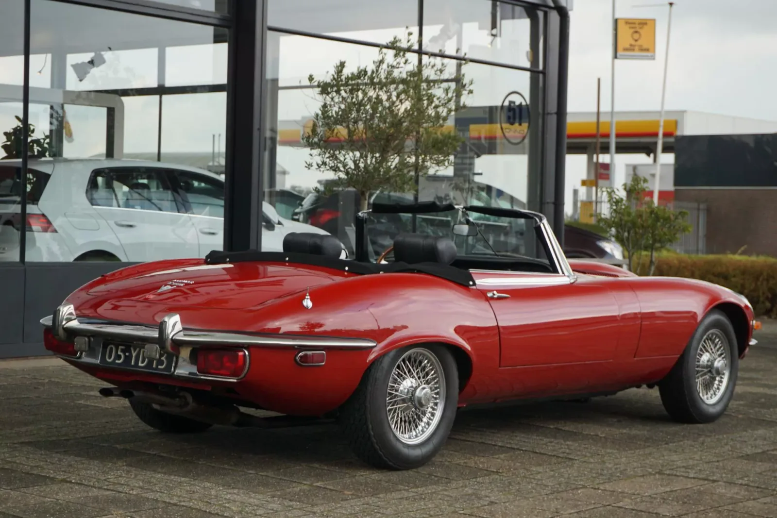 Jaguar E-Type (1974) — foto 1
