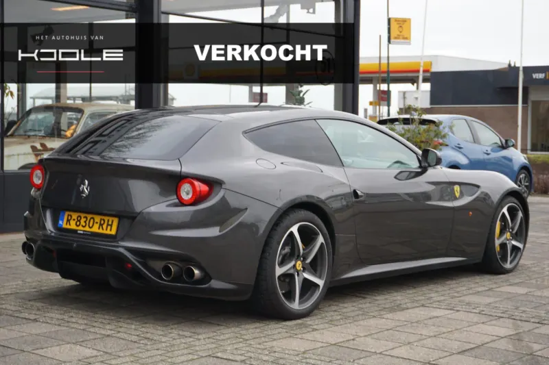 Ferrari FF (2012)