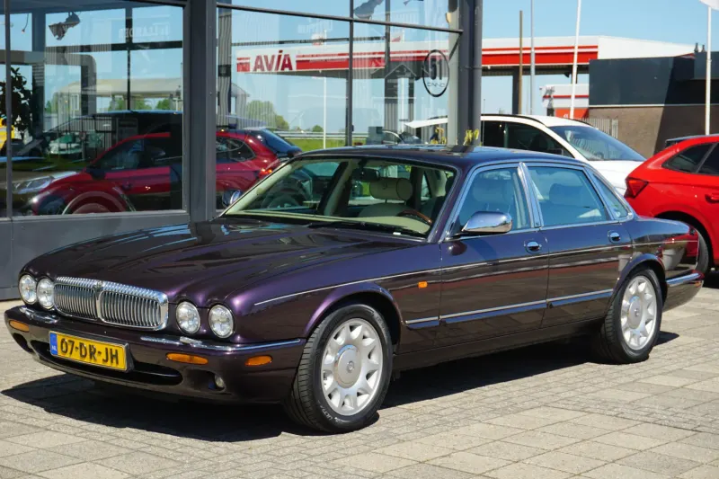 Daimler Super V8 (1999)