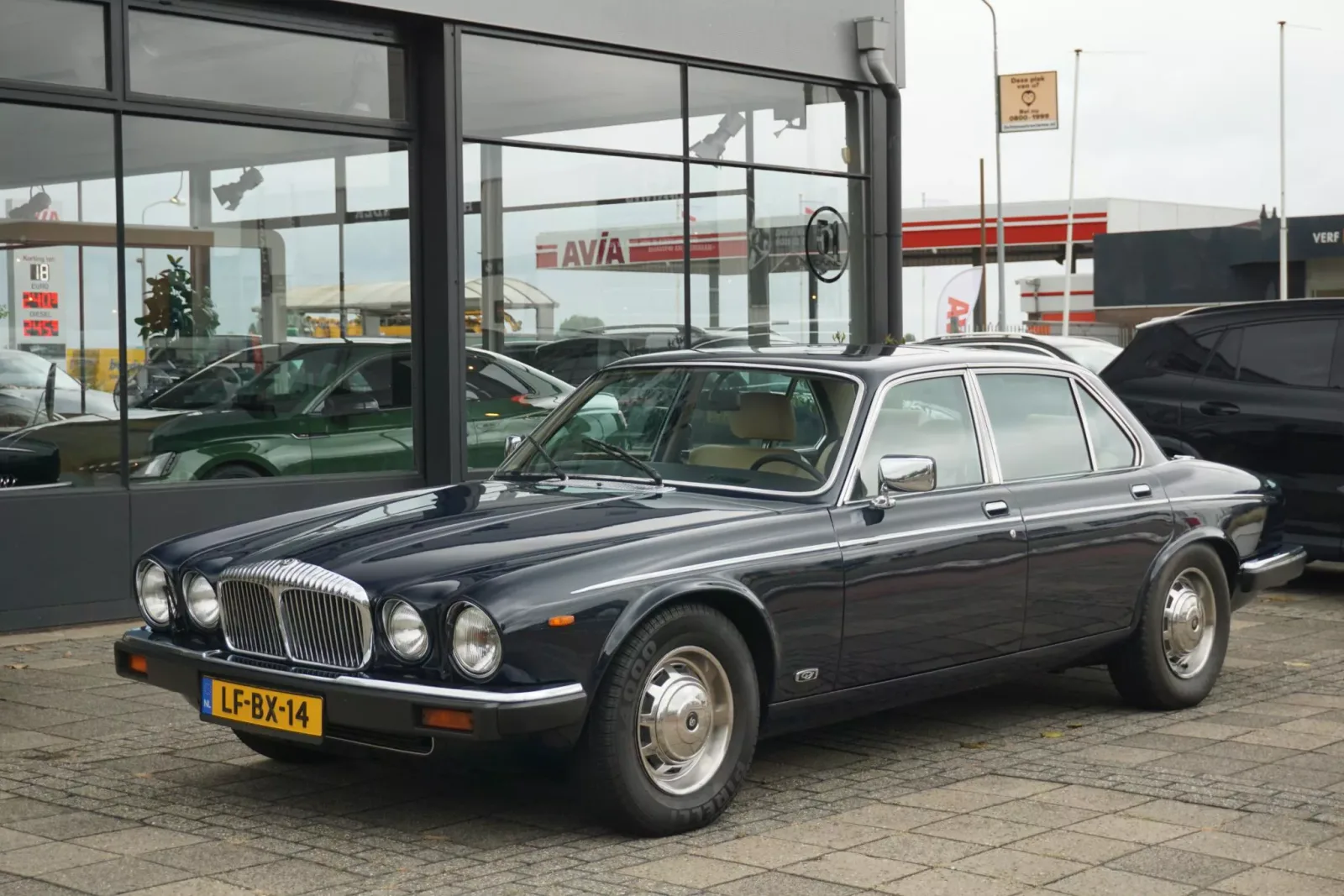 Daimler Double Six (1986) — foto 1