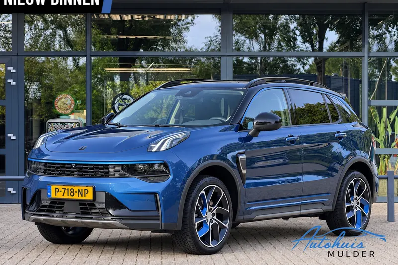 Lynk & Co 01 (2022)