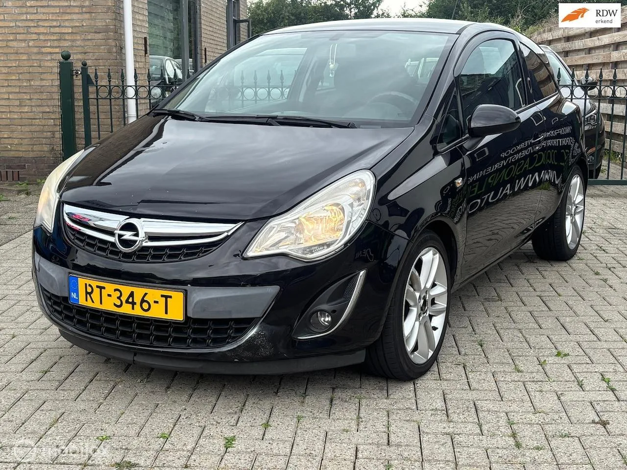 Opel Corsa (2011) — foto 1