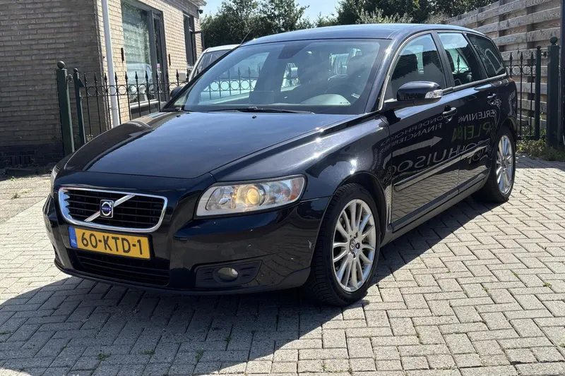Volvo V50 (2010)