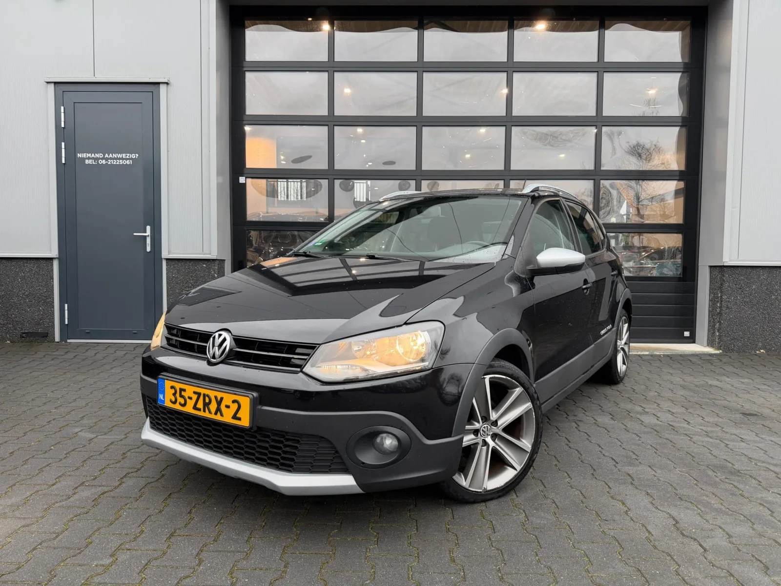 Volkswagen Polo (2013) — foto 1