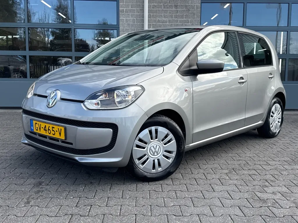 Volkswagen Up! (2015) — foto 1