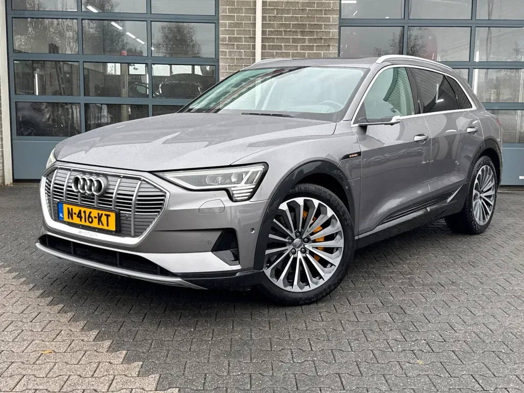 Audi e-tron (2020) — foto 1