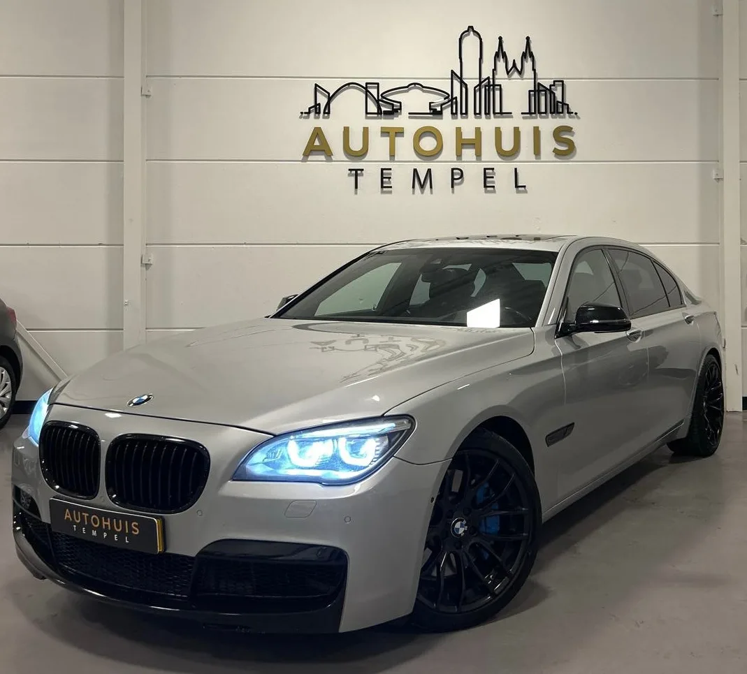 BMW 7-Serie (2013) — foto 1