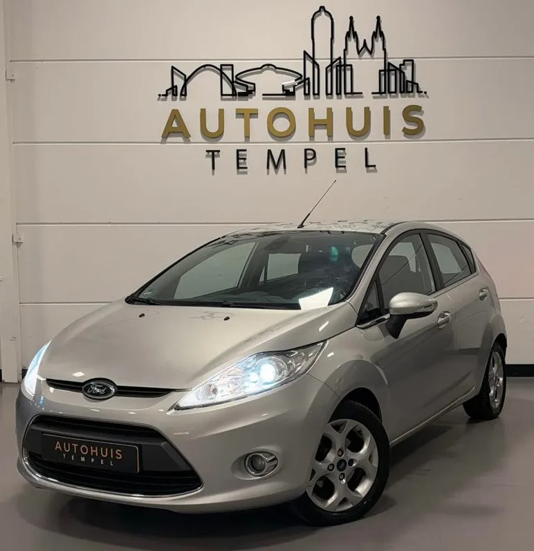Ford Fiesta (2011) — foto 1