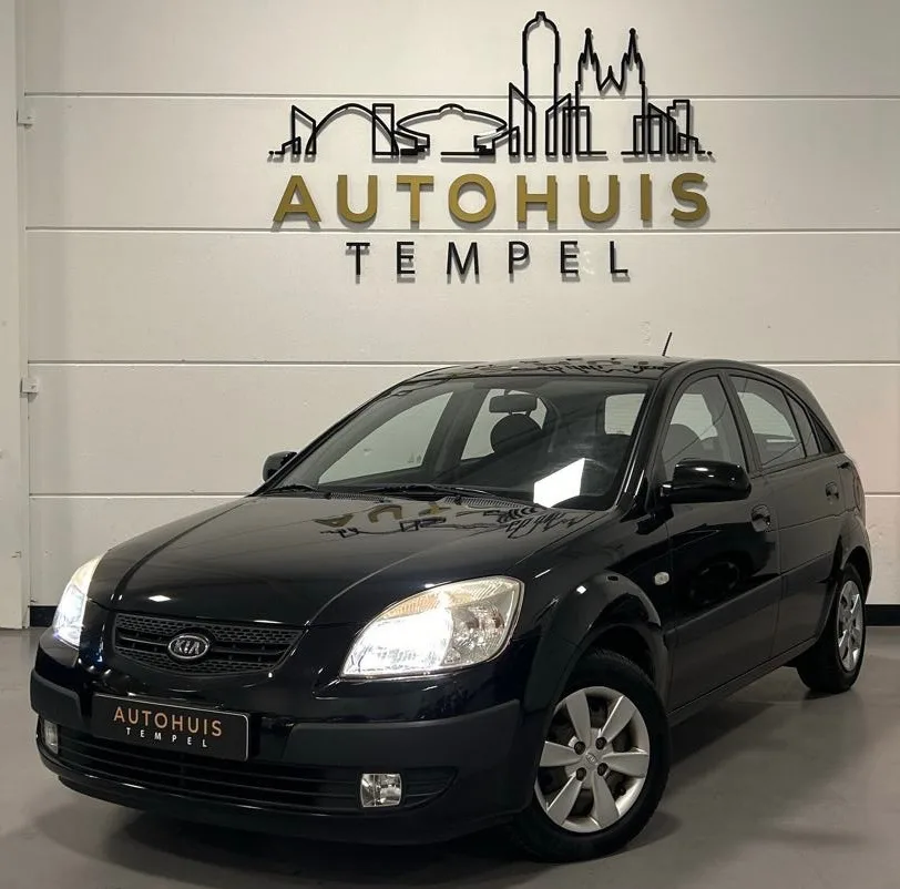 Kia Rio (2009) — foto 1