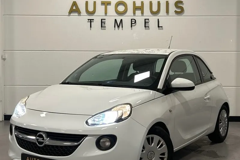 Opel Adam (2014)