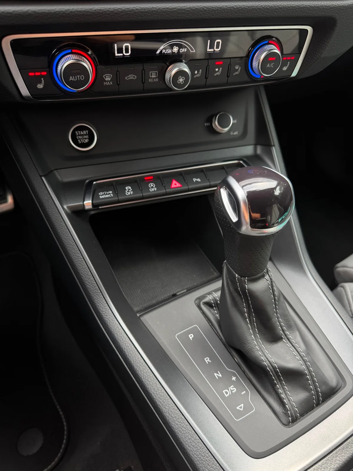 Audi Q3 (2021) — foto 1