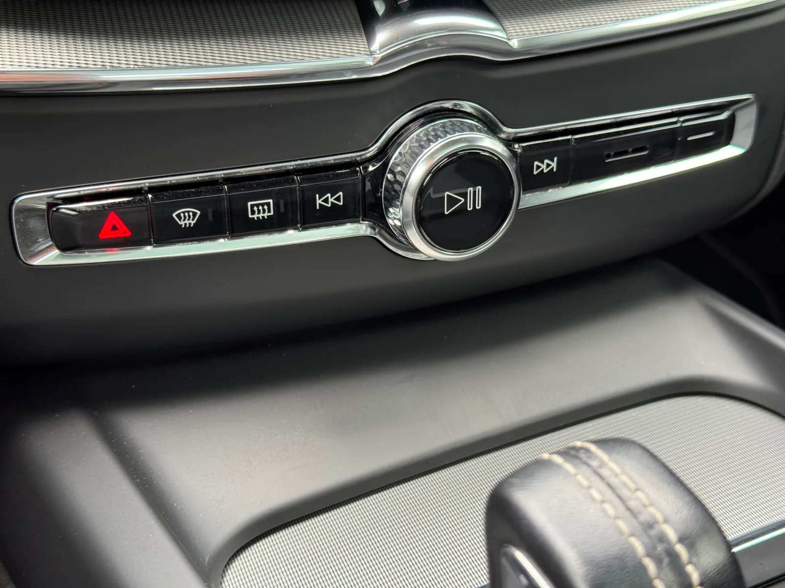 Volvo XC60 (2021) — foto 1