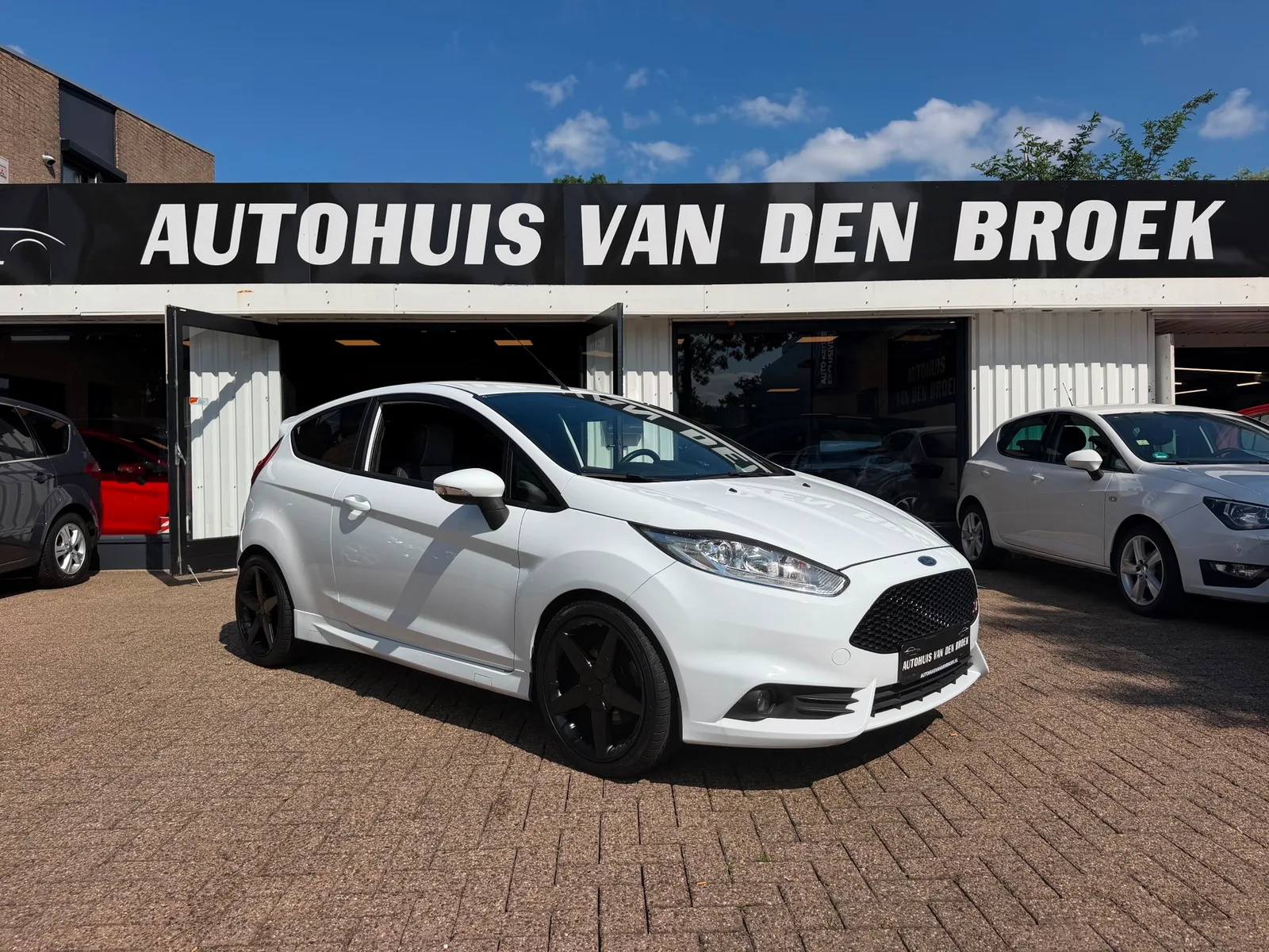 Ford Fiesta (2013) — foto 1