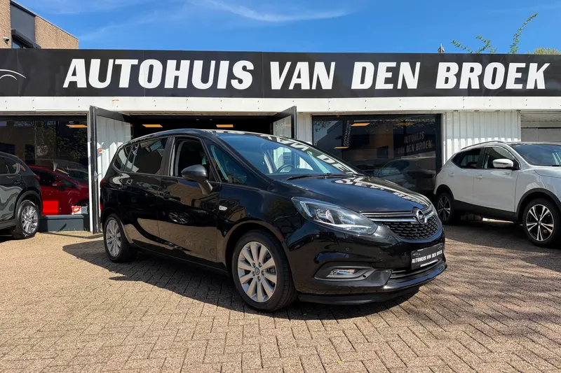 Opel Zafira (2017)