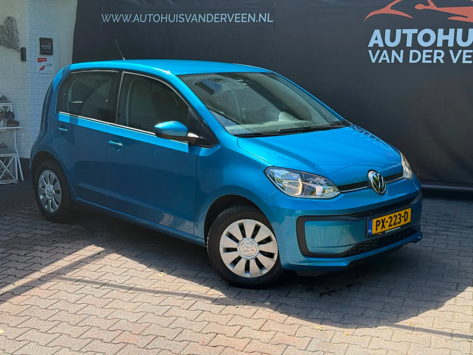 Volkswagen Up! (2017) — foto 1