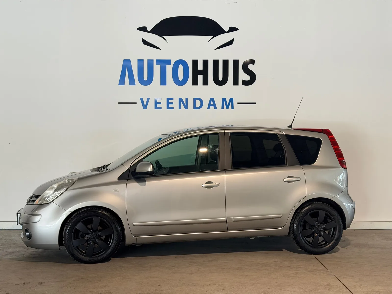 Nissan Note (2008) — foto 1