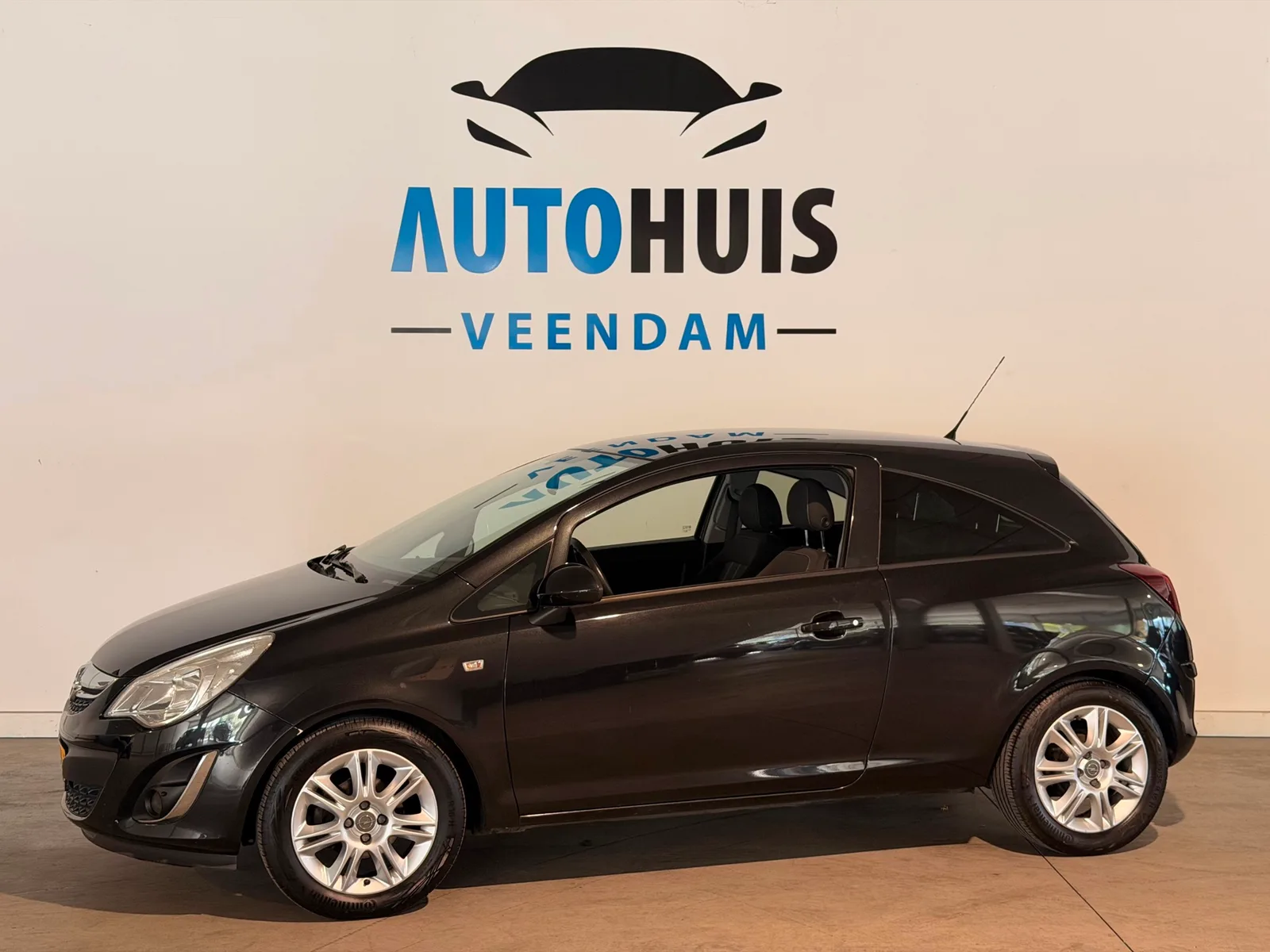 Opel Corsa (2012) — foto 1
