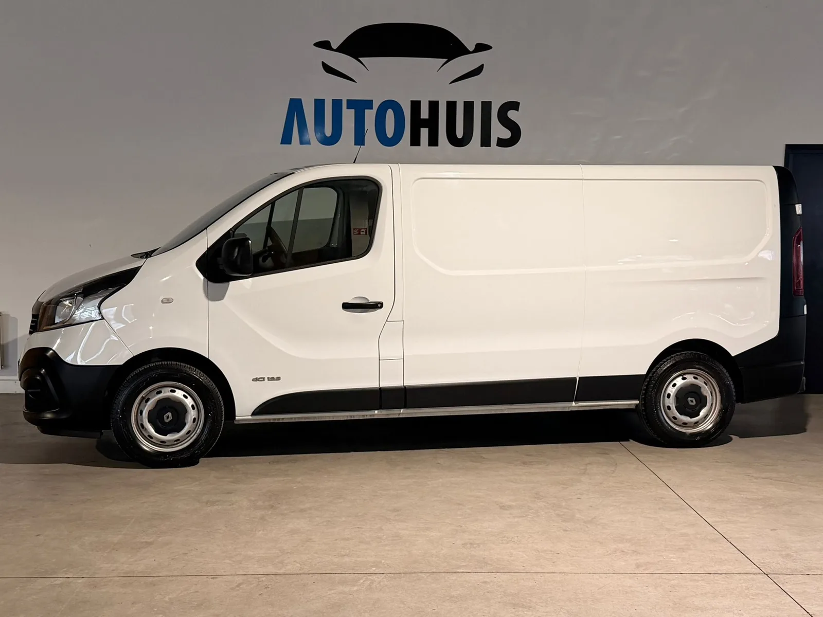 Renault Trafic (2017) — foto 1