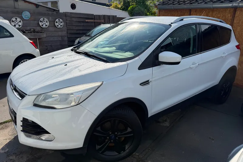 Ford Kuga (2015)
