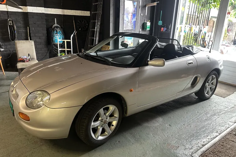 MG F (1998)