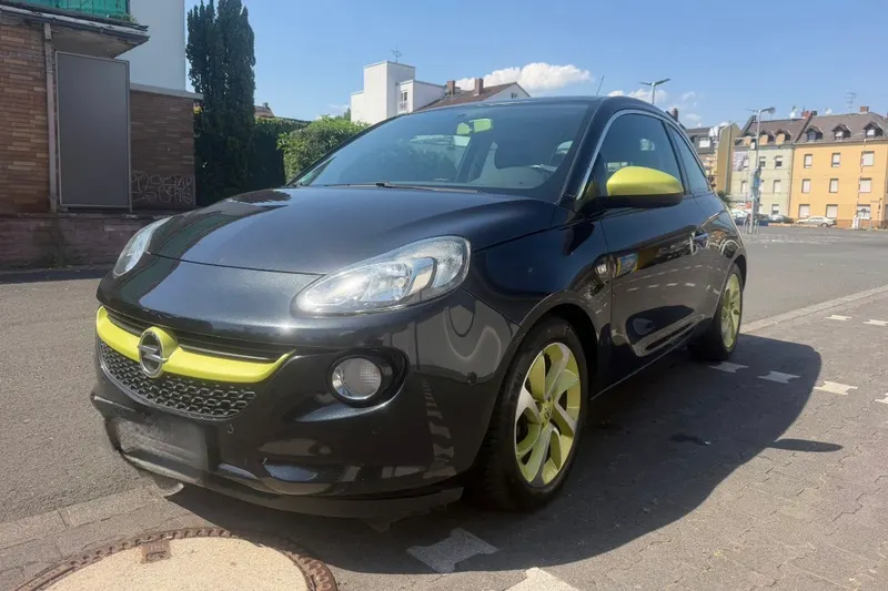 Opel Adam (2013)