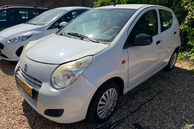 Suzuki Alto (2010)