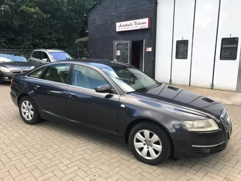 Audi A6 (2004) — foto 1