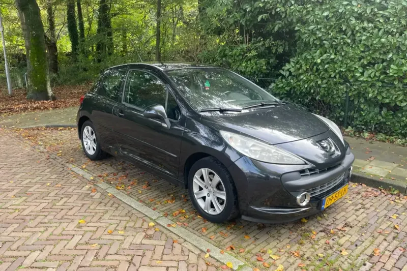 Peugeot 207 (2006)