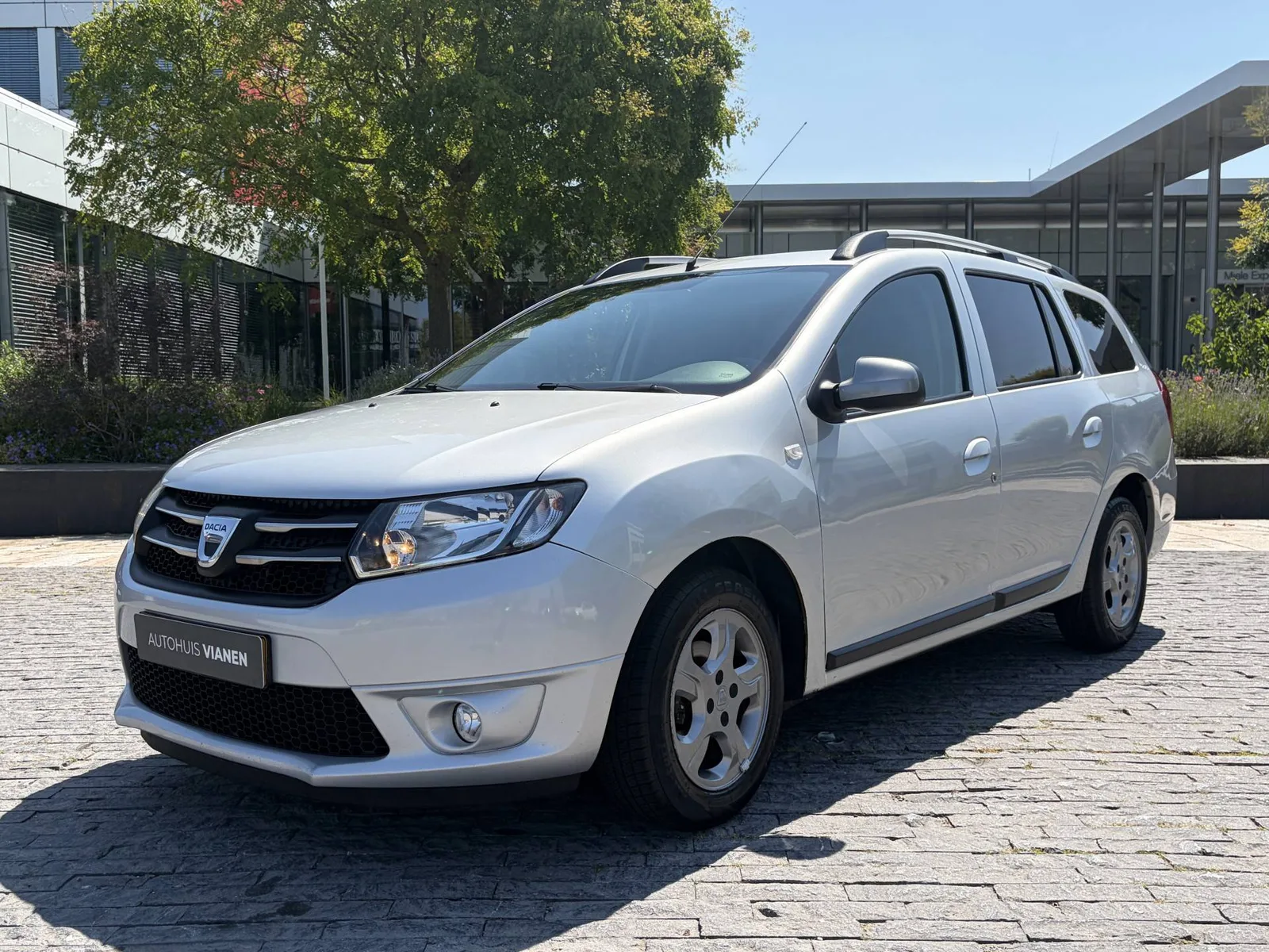 Dacia Logan (2016) — foto 1
