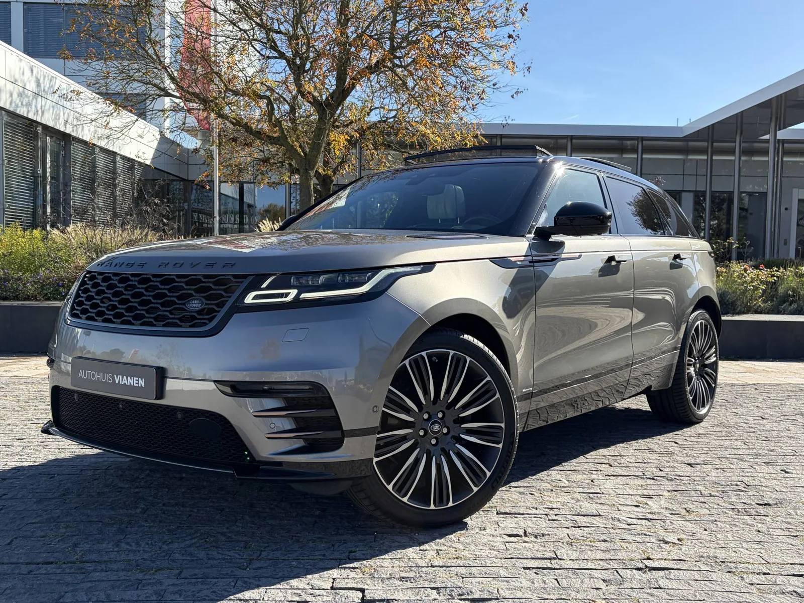 Land Rover Range Rover Velar (2018) — foto 1